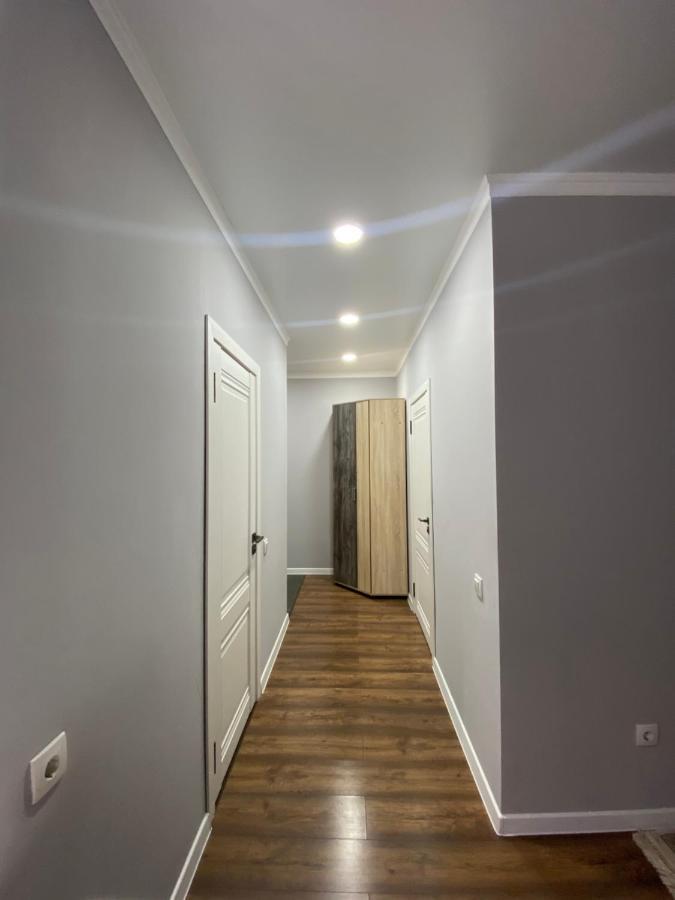 Квартира В Центре Алматы Exteriör bild