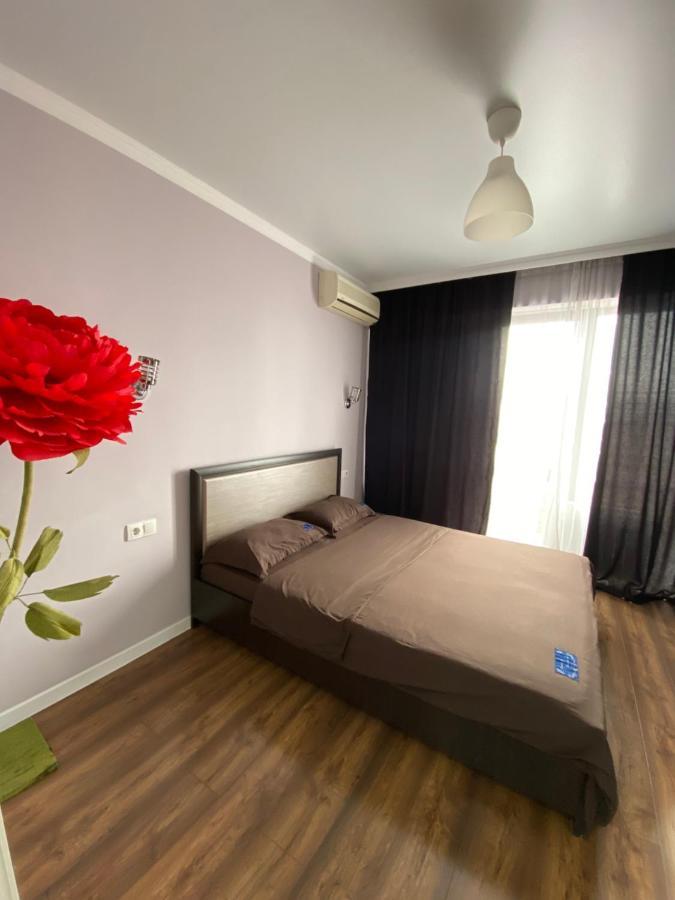 Квартира В Центре Алматы Exteriör bild